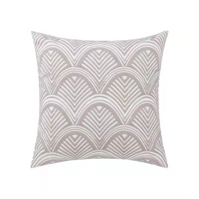 Poduszki dekoracyjne z haftem Spring Joy