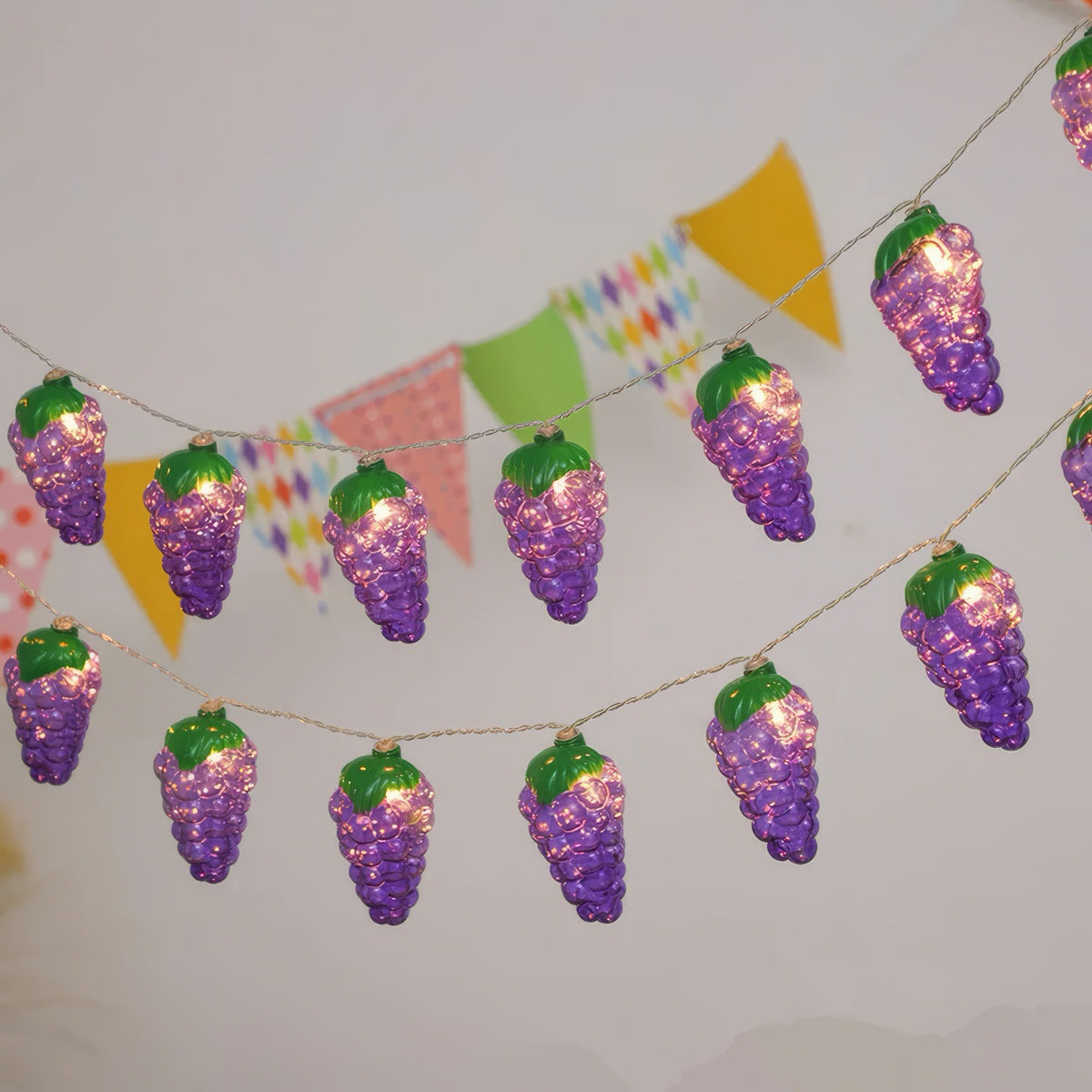 Fioletowe Girlandy z Latarkami Winogronowymi