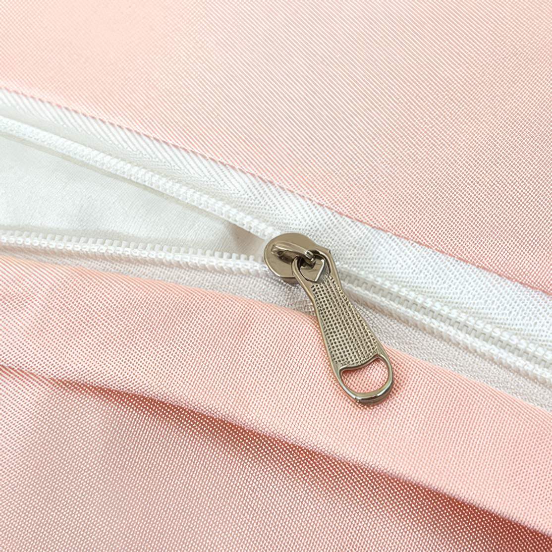 Pościel z haftowanymi kwiatami tulipana