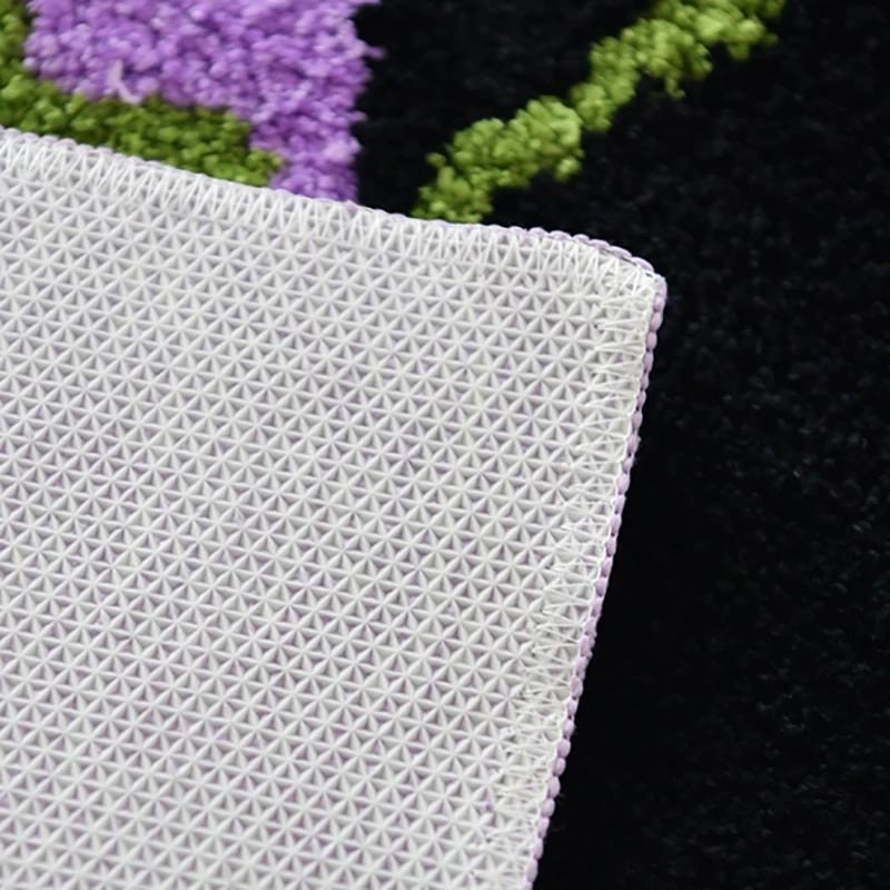 Dywaniki akcentowe z abstrakcyjnymi kształtami