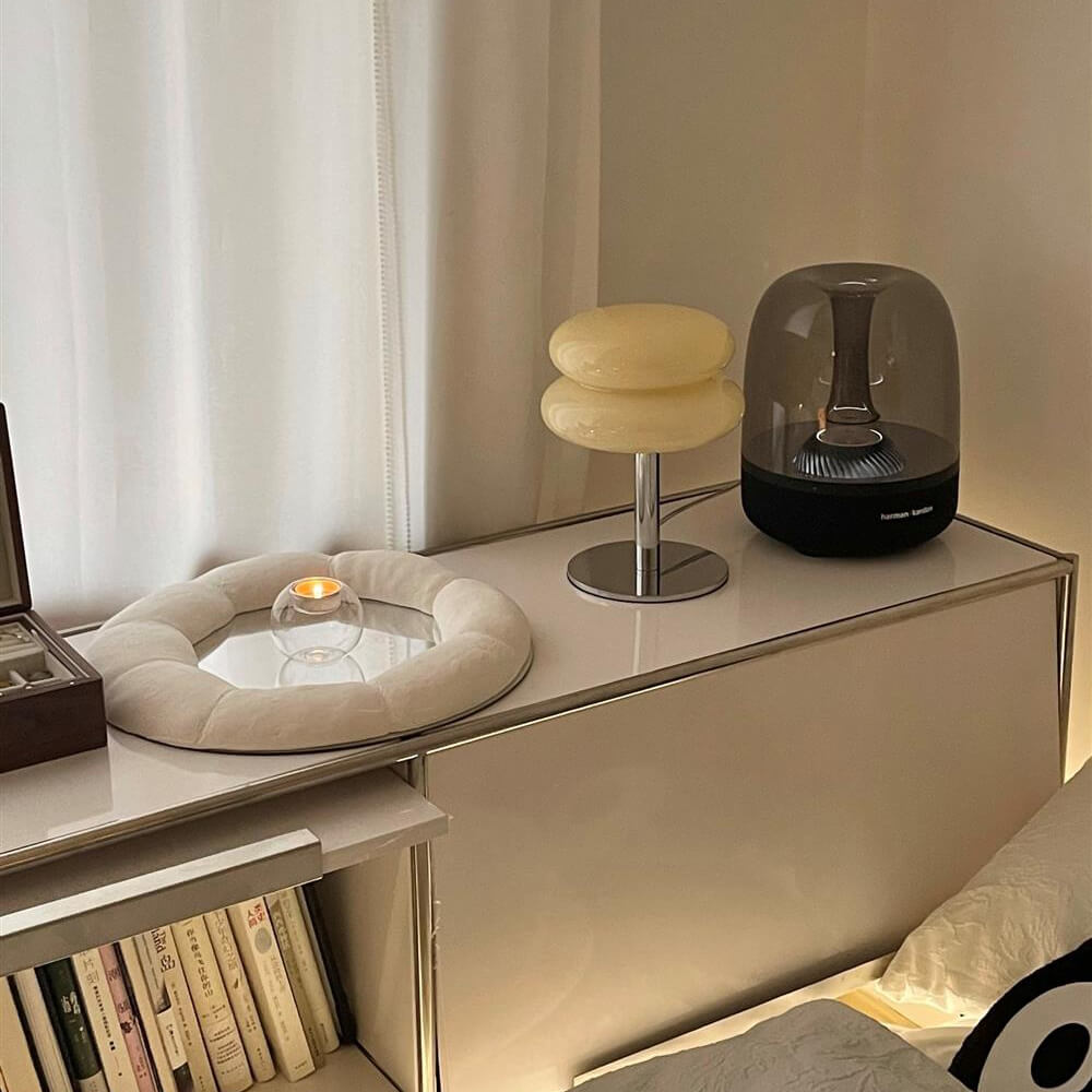 Retro lampa stołowa w kształcie jajka z lat 50.