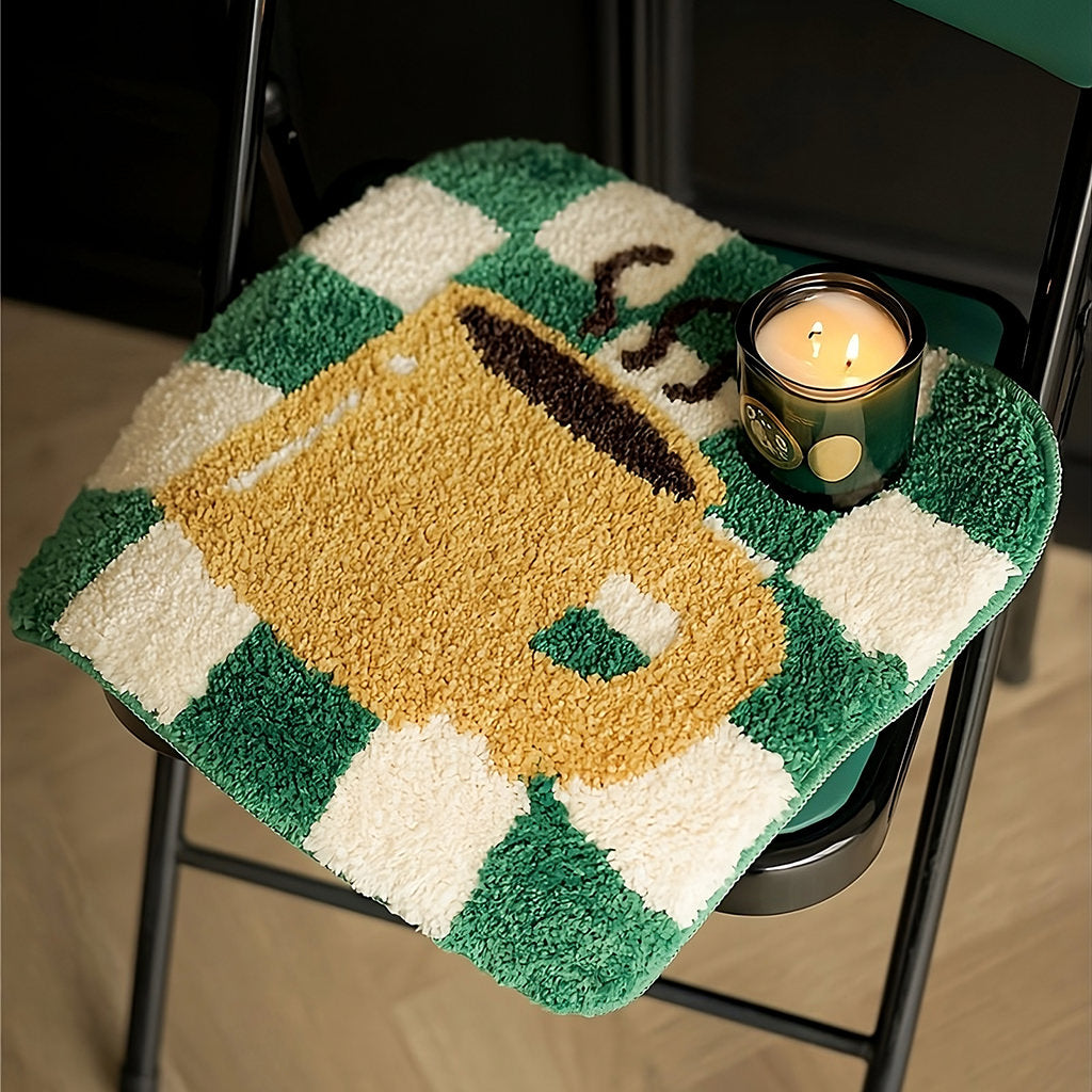 Podkładka na siedzenie z wytrzepanym kubkiem kawy