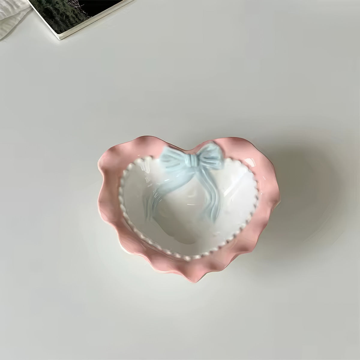 Porcelanka pastelowa Coquette w kształcie serca