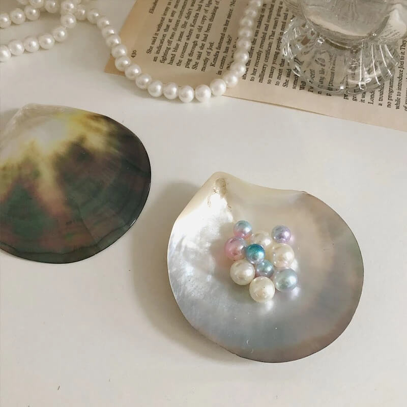 czarna podstawa na biżuterię w kształcie motyla