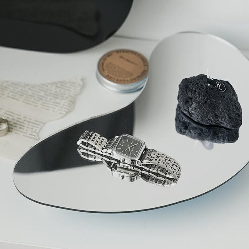 Nietypowa podstawa na perfumy z akrylu