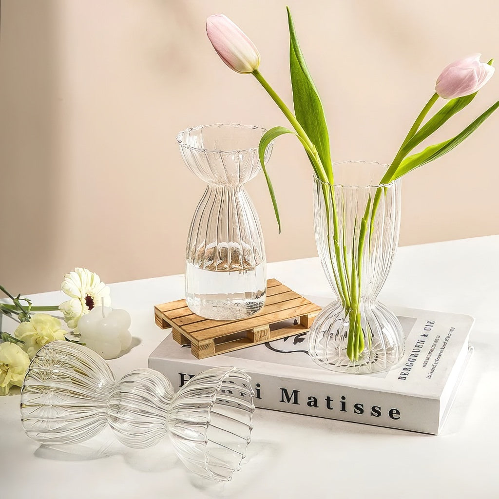 Przeźroczysty wazon z paskami w stylu jesiennym