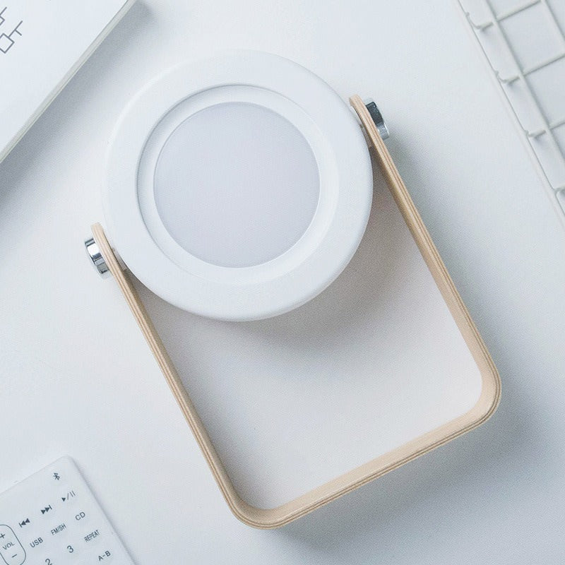 Lampka na baterie w formie transformatora do czytania