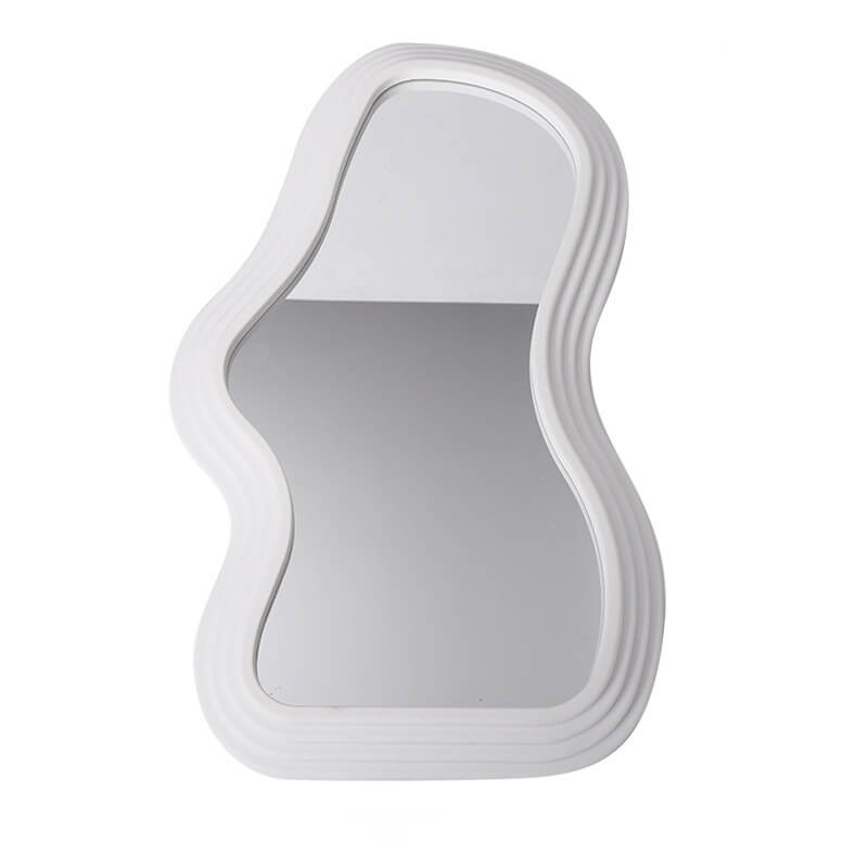 Nieregularne zakrzywione lustro ścienne