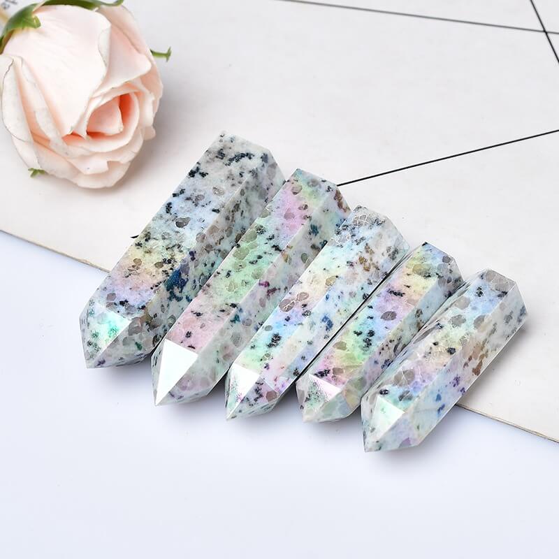 Wieża z kryształów jaspisu kiwi