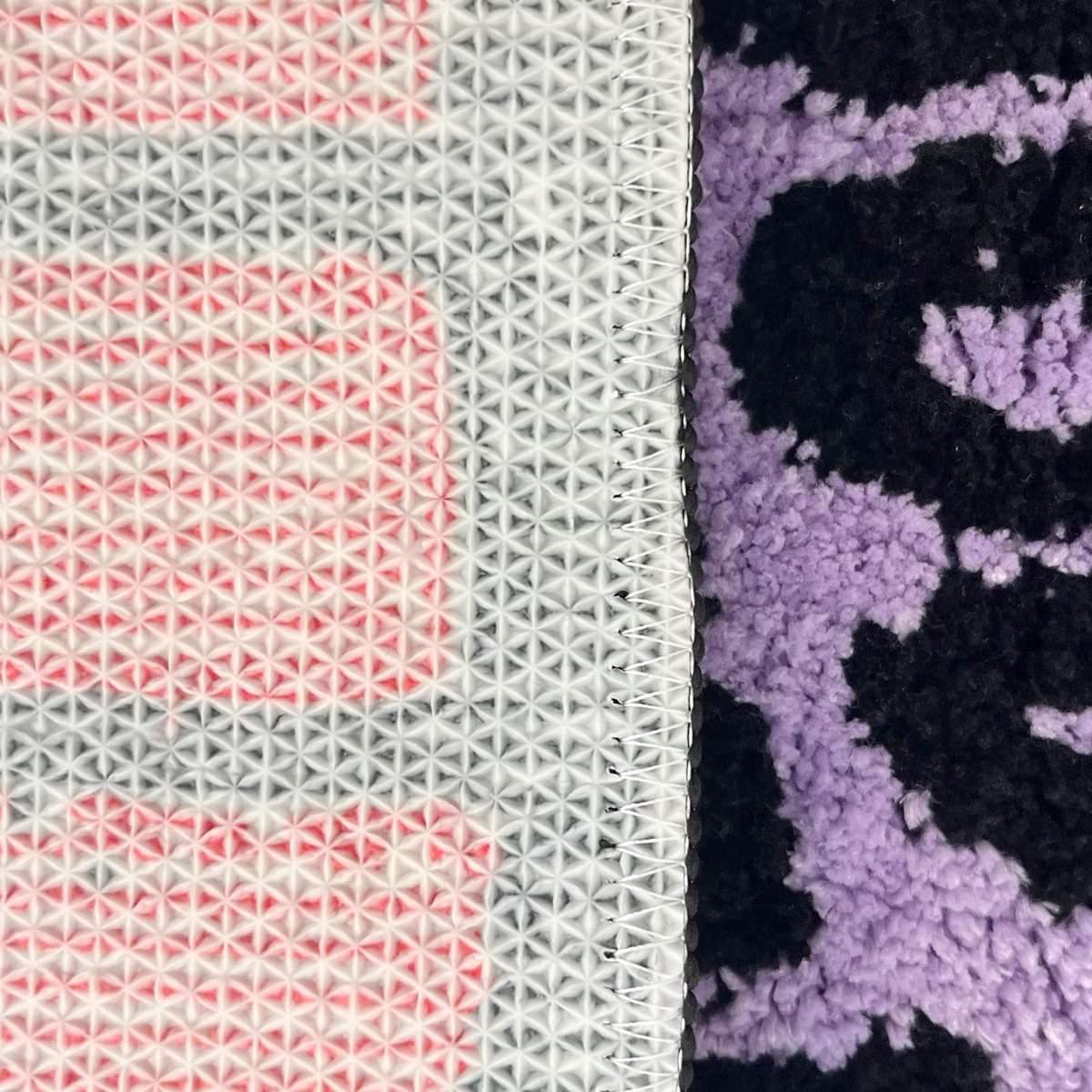 Fioletowy Magiczny Kulisty Dywanik z Uroczej Nakładki