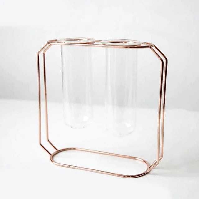 Mosiężna Waza z Konturem