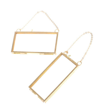 Ramka z mosiądzu z zatopionymi kwiatami