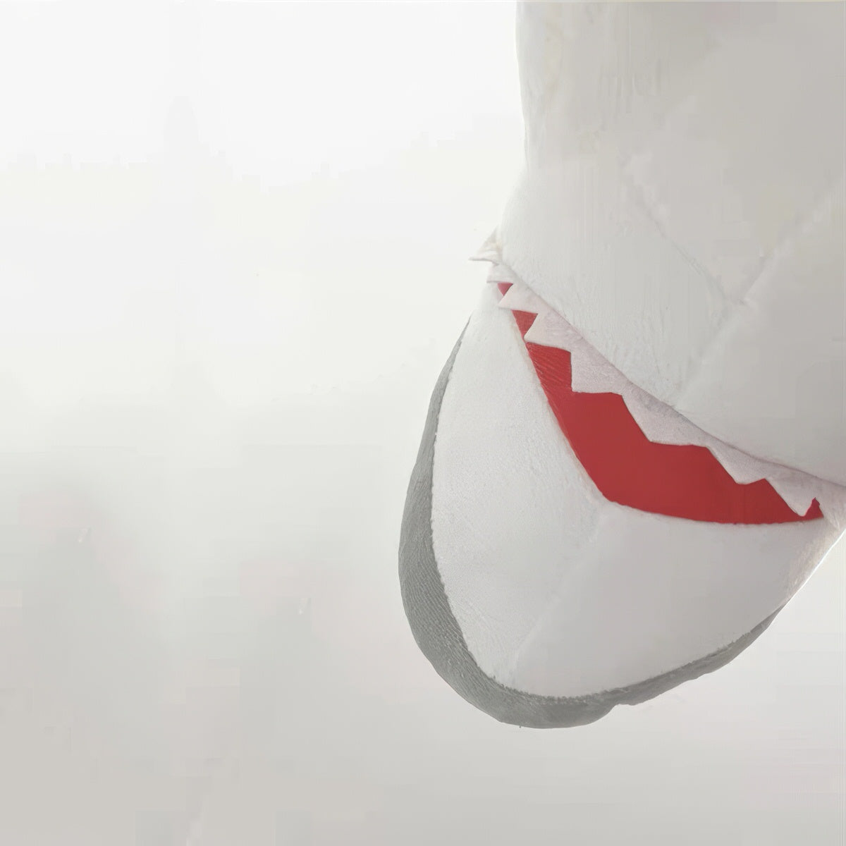 Pluszowa zabawka rekina i konia