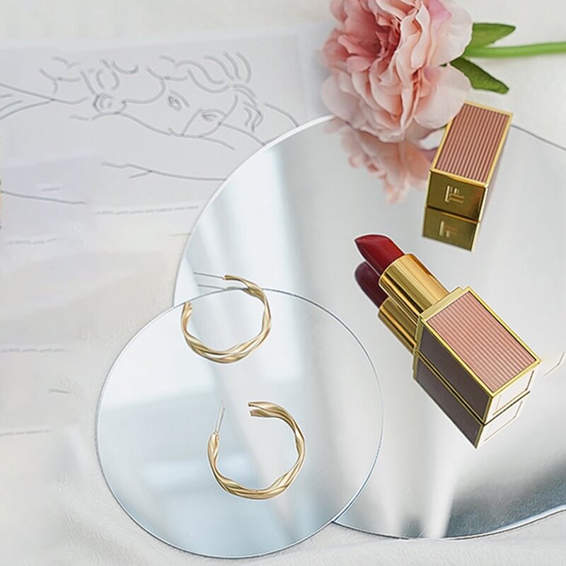 Proste lustro akrylowe