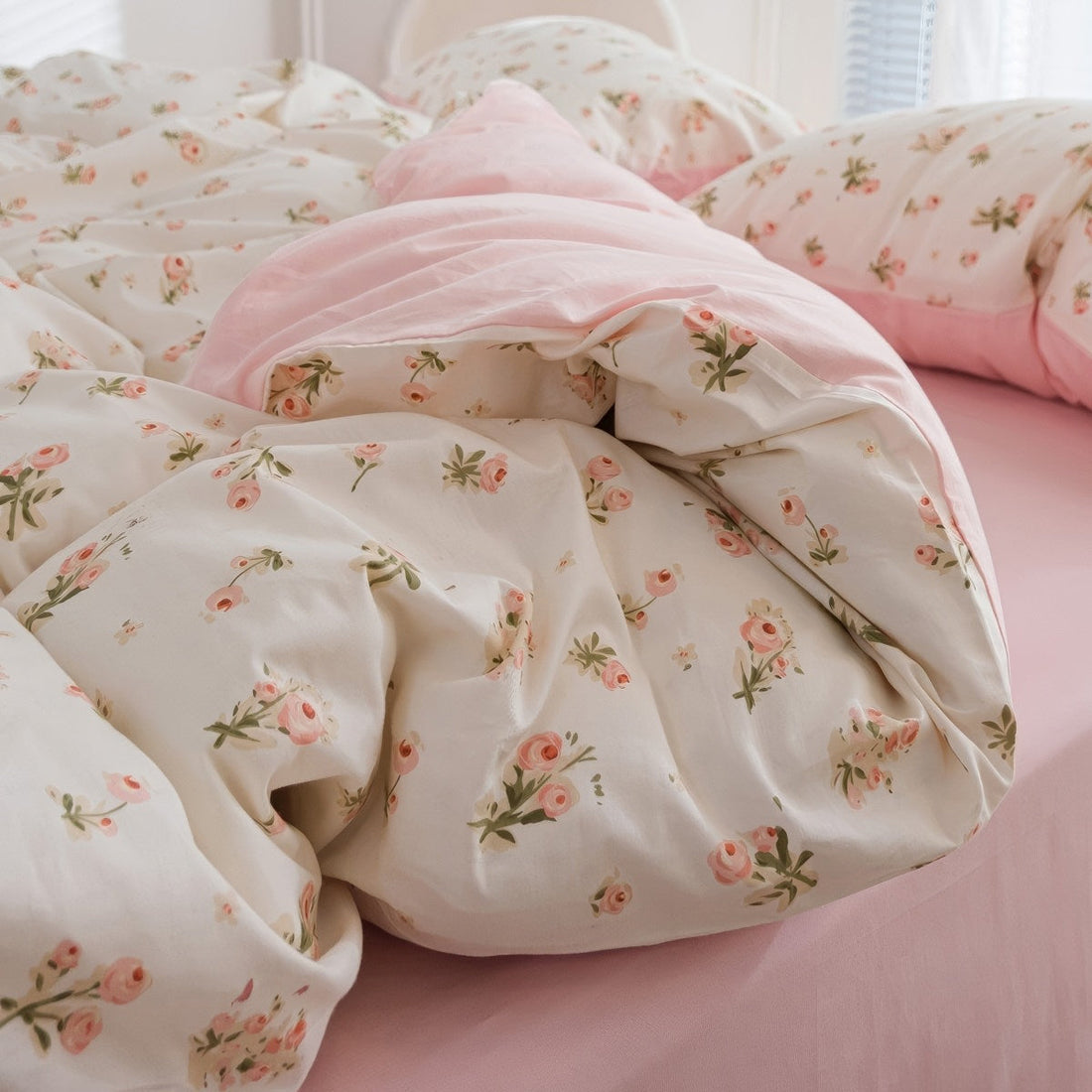 Zestaw pościeli z wiosennymi różami w delikatnym różu
