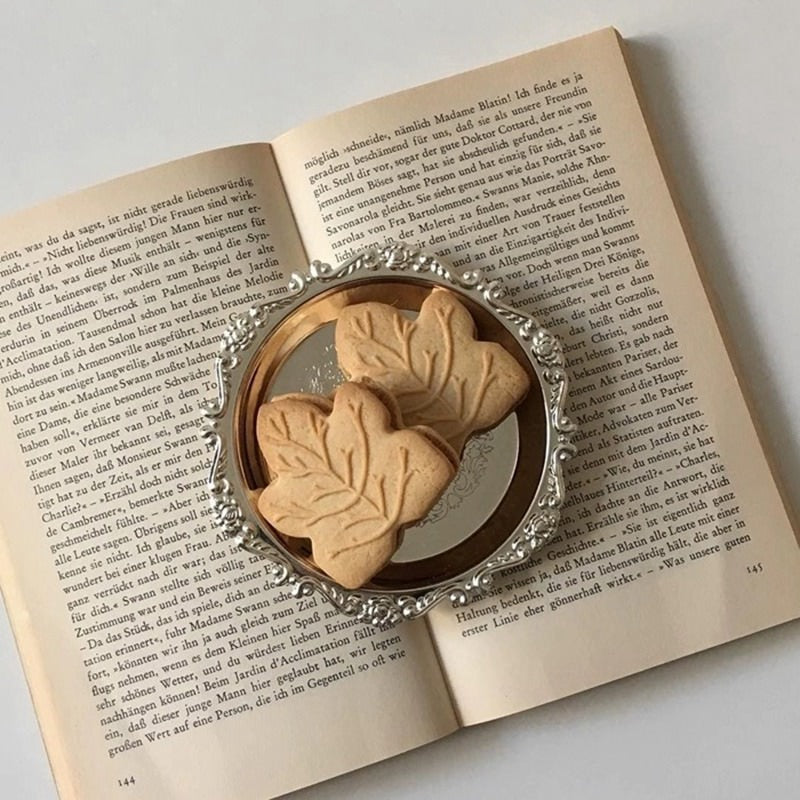 Retro Błyszcząca Metalowa Taca na Biżuterię