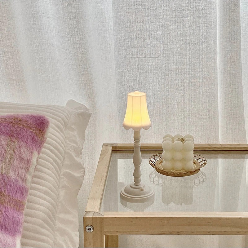 Retro mini lampka stołowa