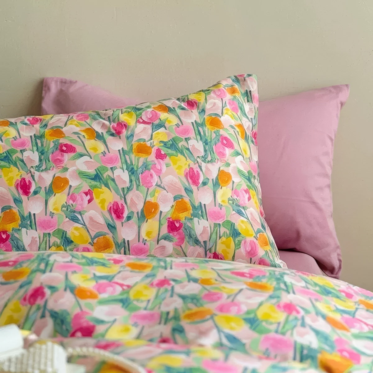 Pościel z nadrukiem olejowych tulipanów