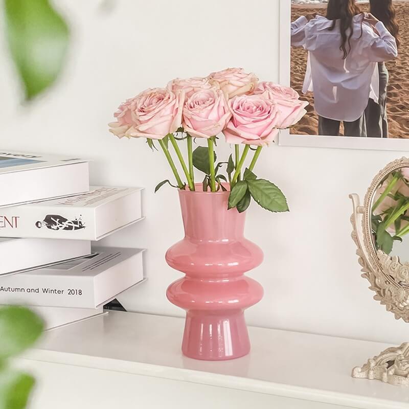 Waza na kwiaty z falującego szkła