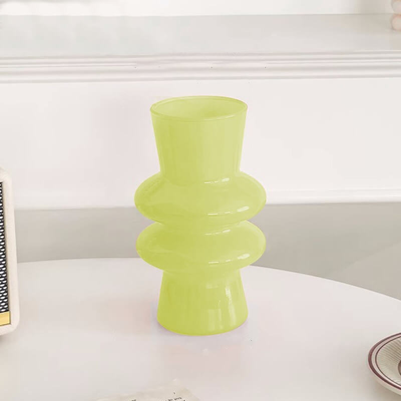 Waza na kwiaty z falującego szkła