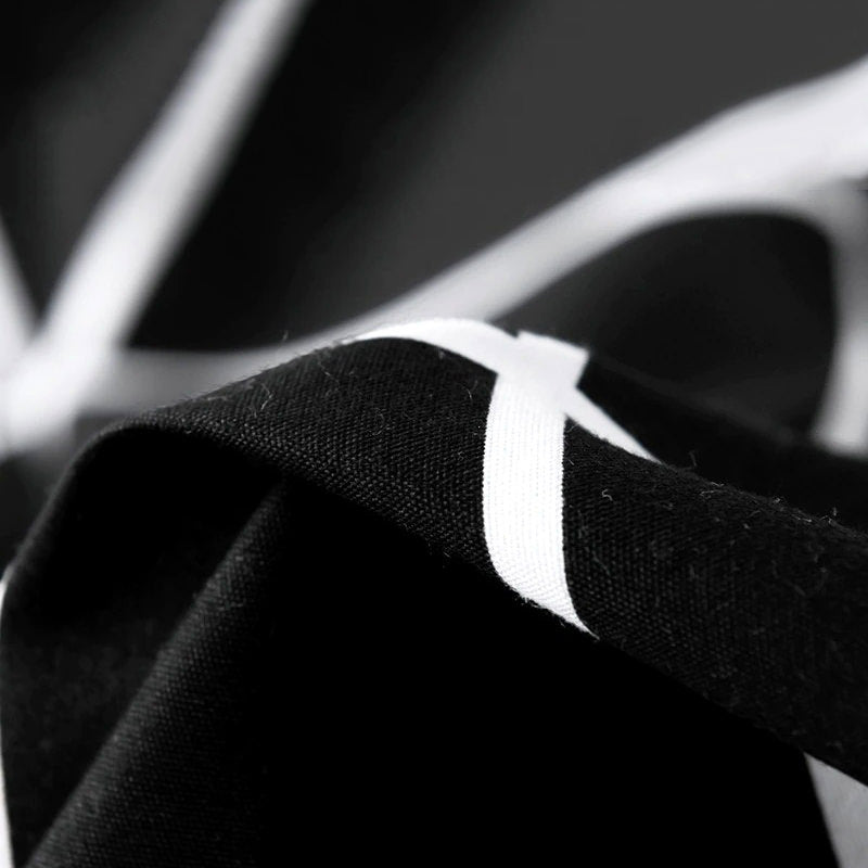 Biało-na Czarnym Wzórzie zestaw pościeli